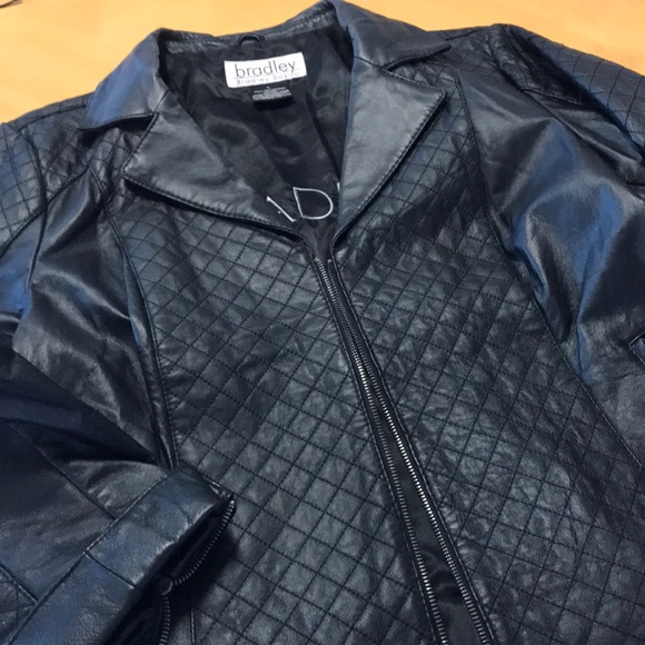 Ladies leather jacket - Picture 1 of 3